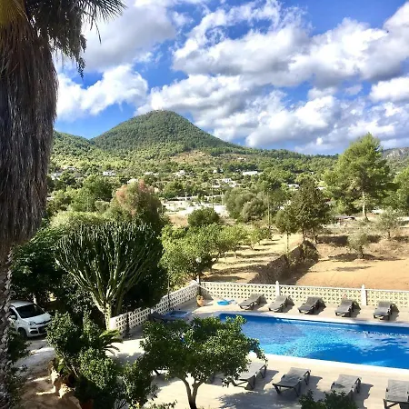 Alexa Charming Is Just A 10 Min Drive To Either Playa Den Bossa Or San Antonio